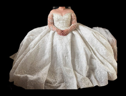 230: Wedding Dress (18)