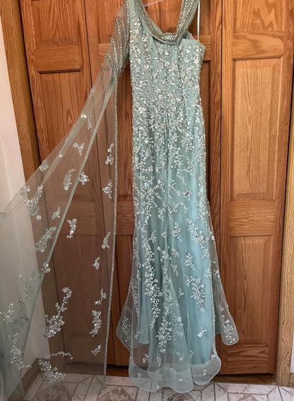 51: Turquoise Formal Dress (2-4)