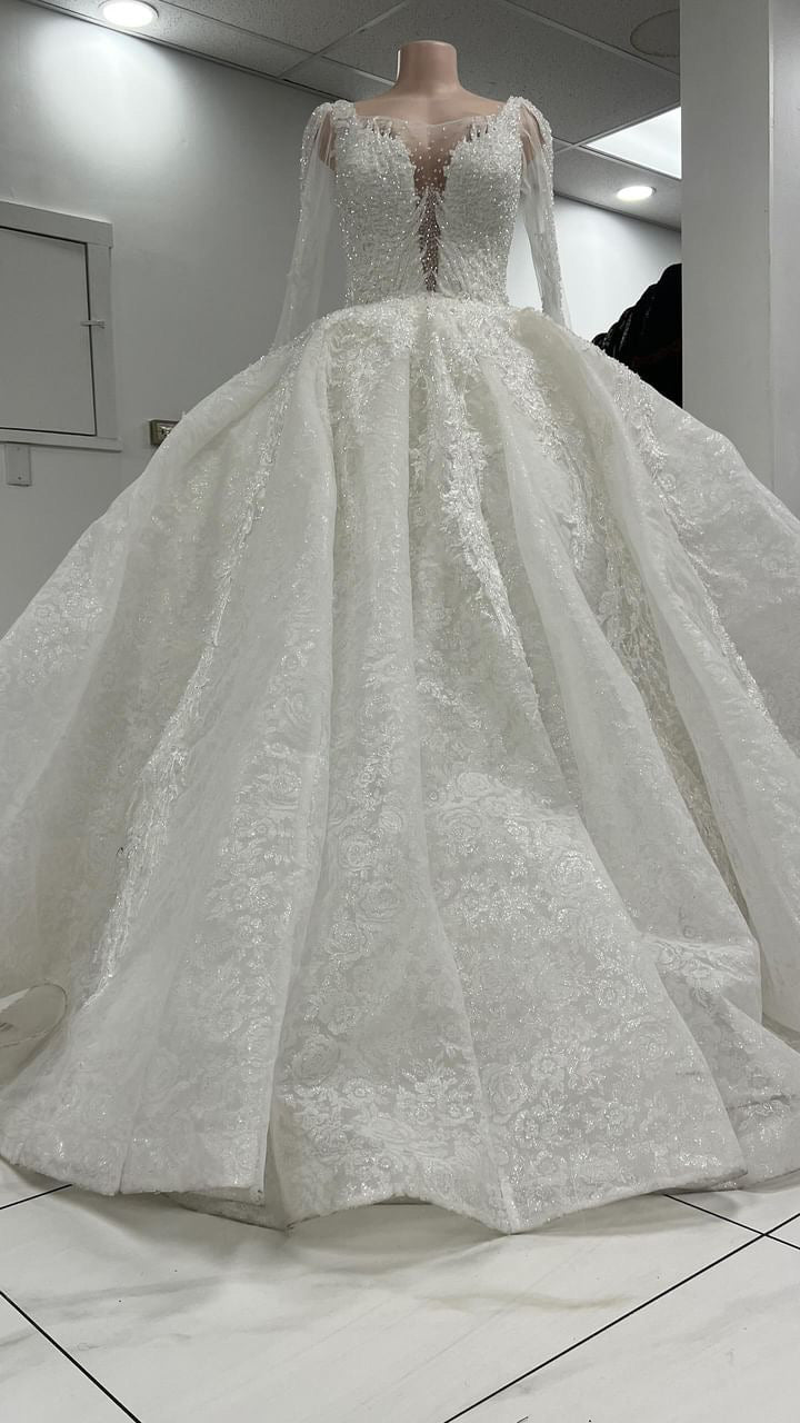 143: Wedding Dress (4-8)