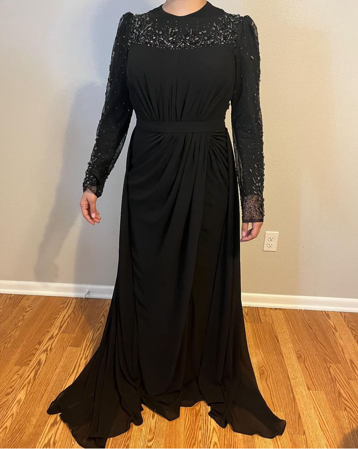 66: Black Formal Dress (6-8)