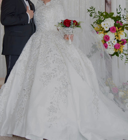 240: Wedding Dress (4)