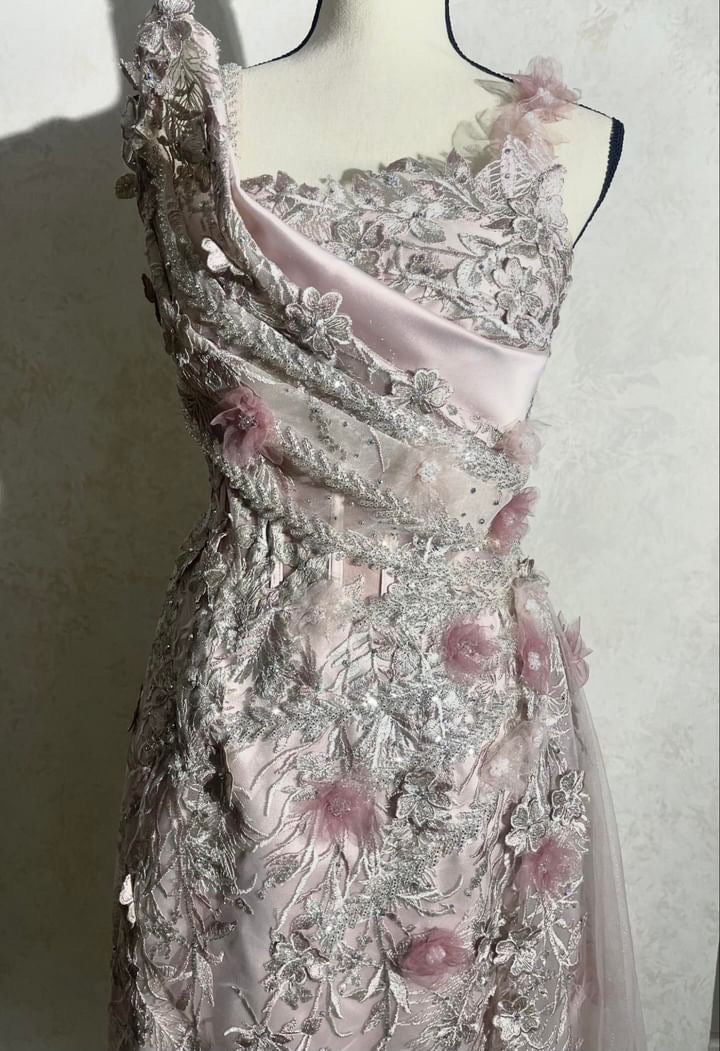 24: Light Pink Dress (6-8)