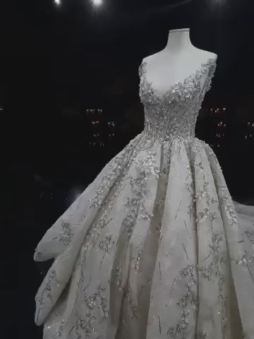 74: Wedding Dress (0-2)